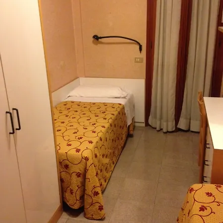 Hotell Junior Rimini