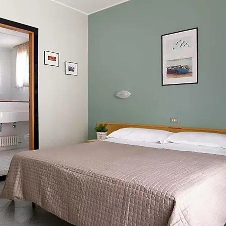 Junior By Oasigroup Hotel 3*