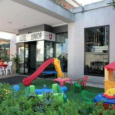 Hotel Junior By Oasigroup 3*