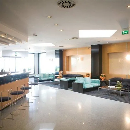 Hotel Junior By Oasigroup 3*