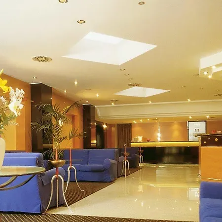 Hotel Junior By Oasigroup 3*