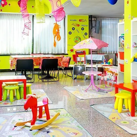Hotel Junior By Oasigroup