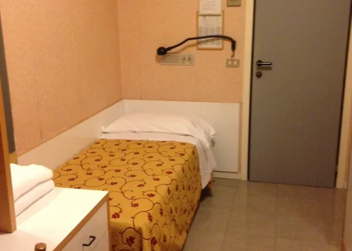 Junior Hotel 3*