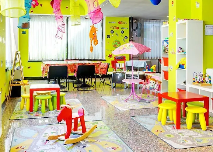 Hotel Junior