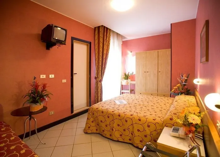 Hotel Junior 3*